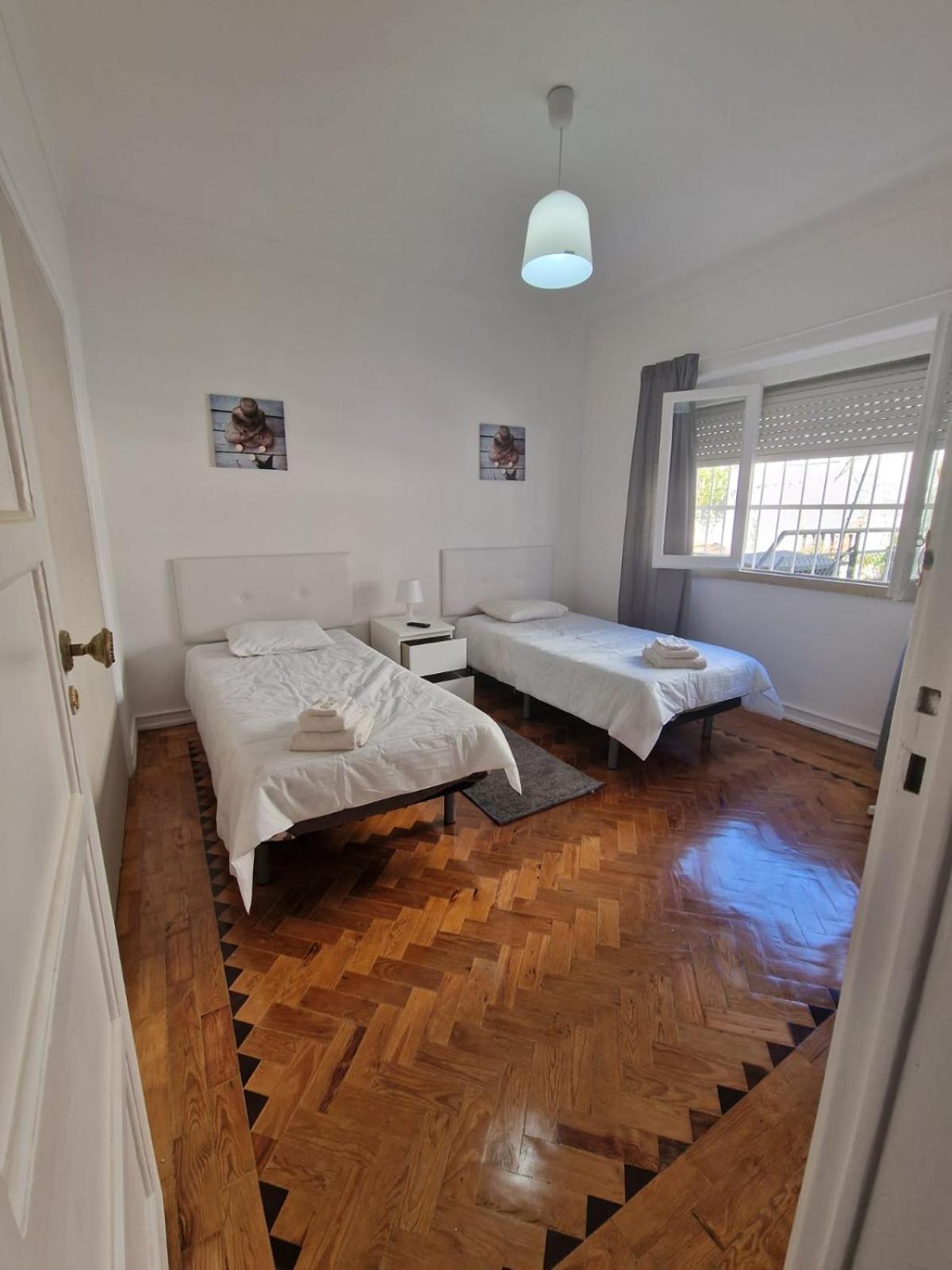 Boa Noite Casa De Hospedes Lisbona Esterno foto
