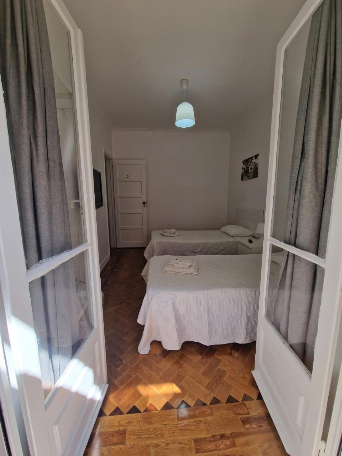 Boa Noite Casa De Hospedes Lisbona Esterno foto
